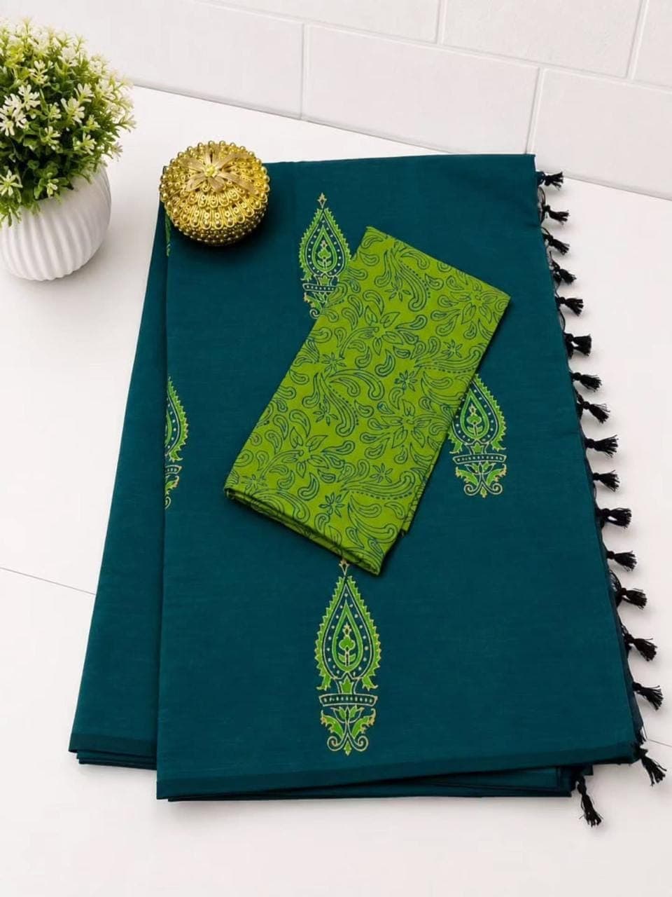 MK Malabar Kasavu Teal Green Linen Cotton Saree