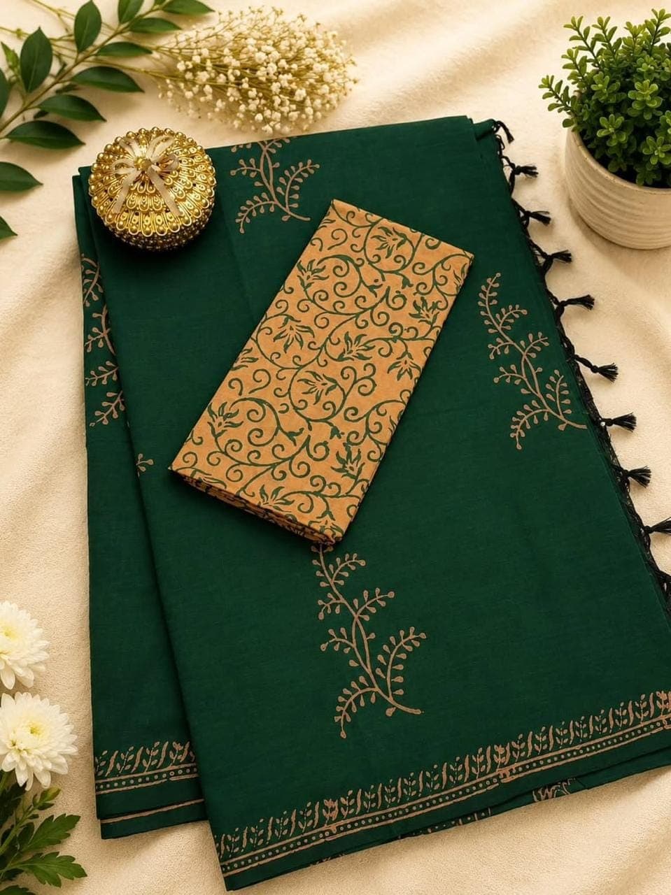 MK Malabar Kasavu Emerald Green Linen Cotton Saree
